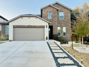 Building Photo - 113 Anejo Blf Ct