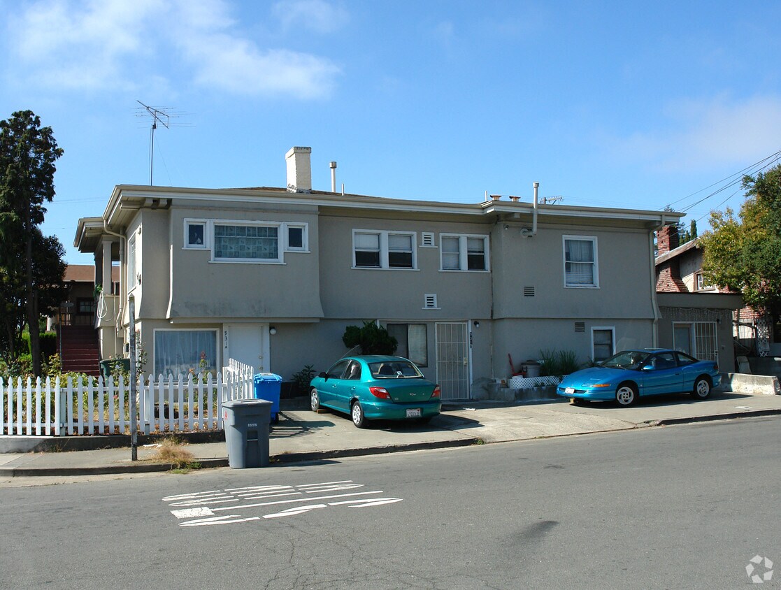 Building Photo - 931 Alameda St