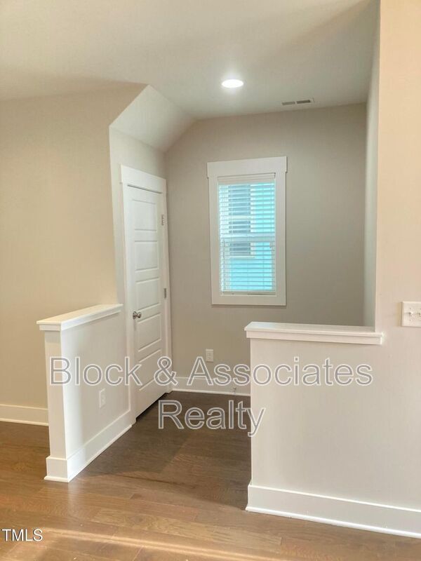 Building Photo - 608 Mill Station Ln