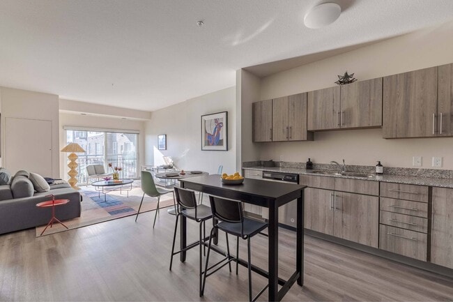 Building Photo - Satori Apartments