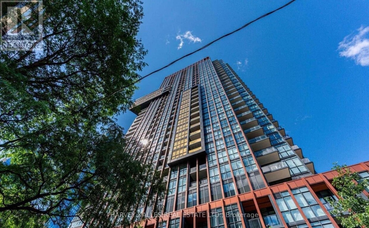Photo principale - 32-1032 Davenport Rd