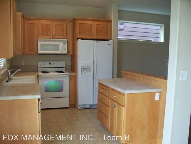 Building Photo - 3 br, 2.5 bath House - 7438 SE Jack Rd