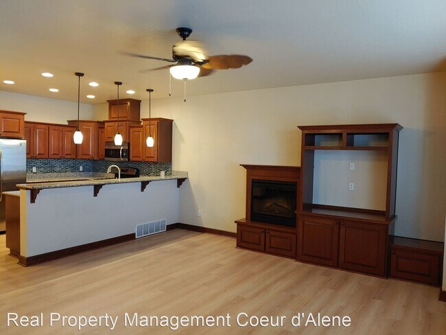 Foto del edificio - 3 br, 2.5 bath House - 4449 Greenchain Loo...