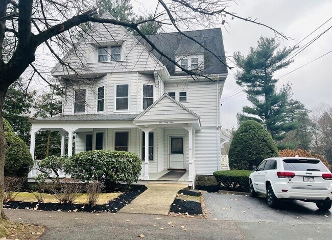 Foto del edificio - 141 Cypress St