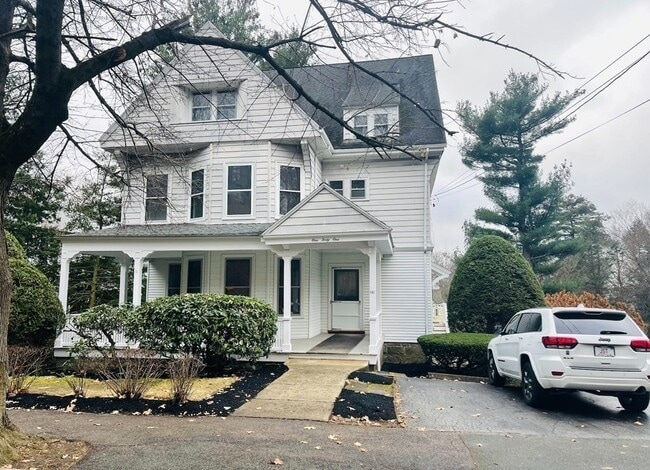 Building Photo - 141 Cypress St