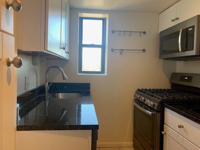 Foto del edificio - 3701 Connecticut Ave NW