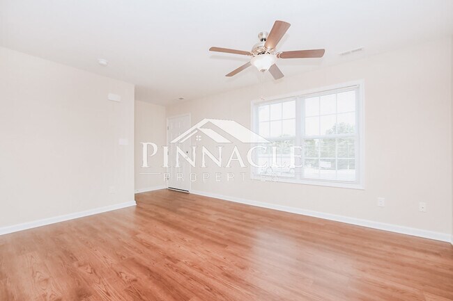 Sala de estar - 124 Tomahawk Industrial Park