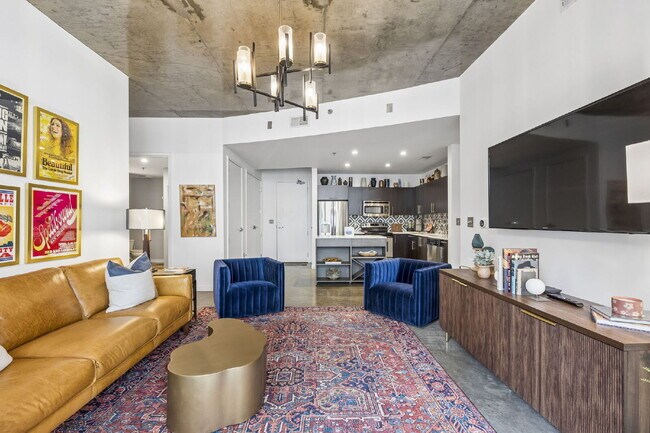 Foto del edificio - Move-In Ready ICON Condo in The Gulch, Designer Furnished Option, Rare Same-Floor Parking, 2BR wi...