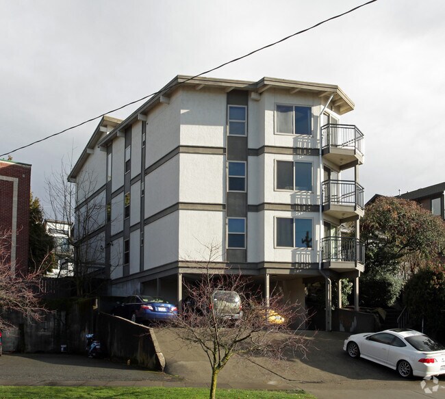Primary Photo - Laurey Ann Apartments
