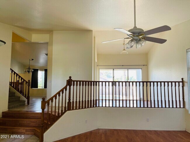 Foto del edificio - 1604 W Enfield Way