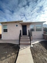 Building Photo - 4365 Cherokee Ave