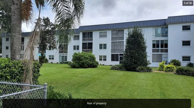 Foto del edificio - 4801 Airport Rd
