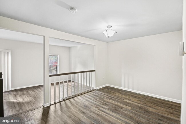 Foto del edificio - 14805 Ashford Pl