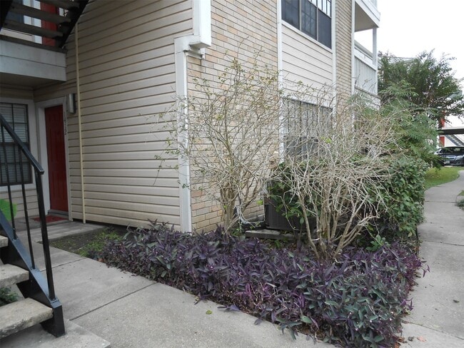 Foto del edificio - 2750 Holly Hall St
