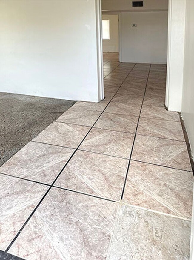 Foto del edificio - 2327 Avenue E