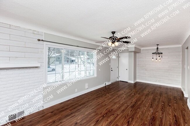 Building Photo - 3109 Holcomb Ave