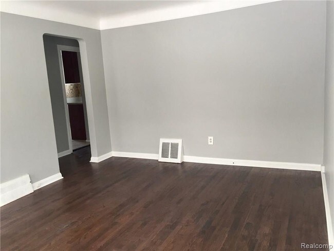 Foto del edificio - 24810 Dartmouth St