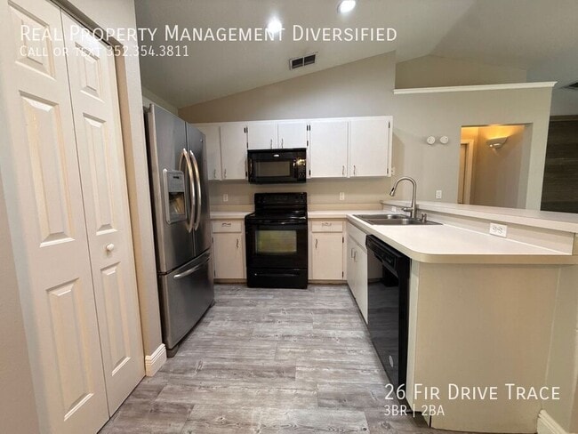 Building Photo - 26 Fir Drive Trce