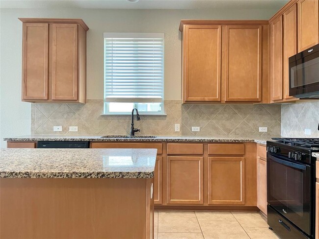 Building Photo - 2032 Cliffbrake Wy