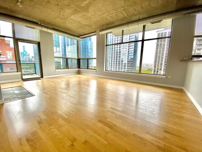Foto del edificio - 125 E 13th St
