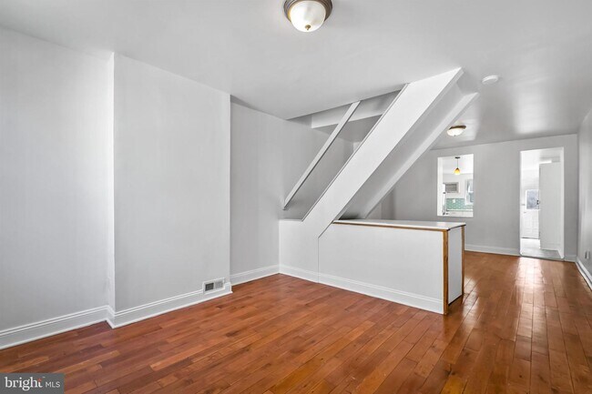 Building Photo - 1109 Sterrett St