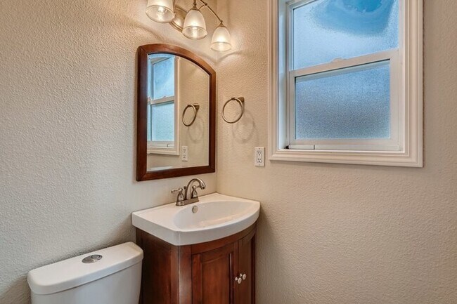 Building Photo - 13108 107th Ave Ct E, Puyallup, WA, 98374