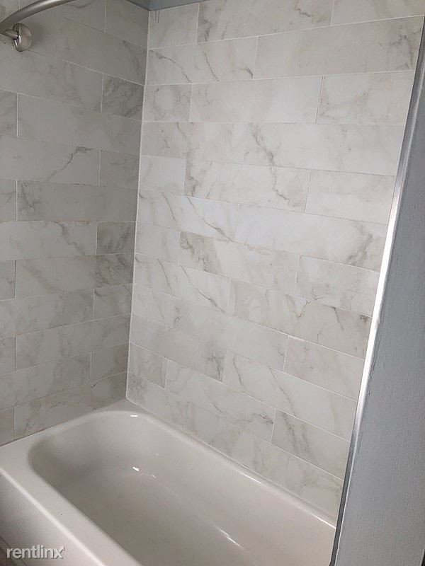 Building Photo - 912 S Bloodworth St