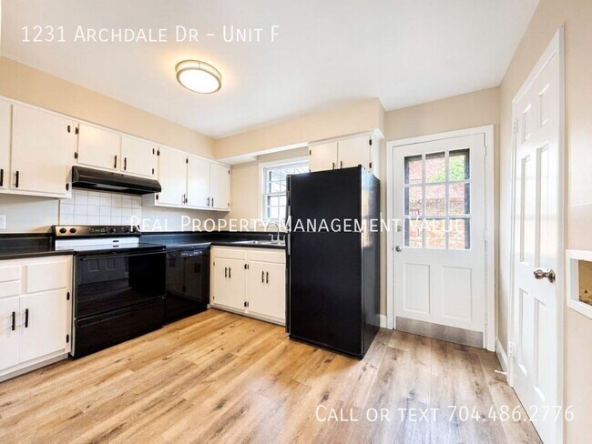 Building Photo - 1231 Archdale Dr