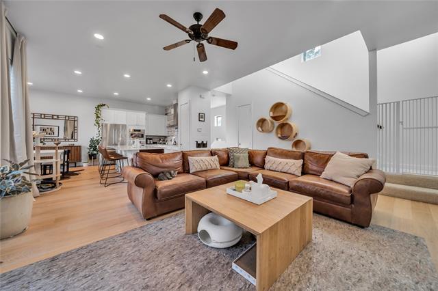 Foto del edificio - 4317 Cedar Springs Rd