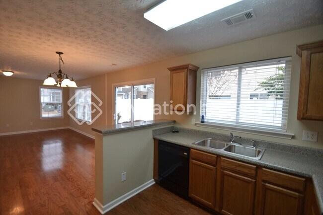 Building Photo - 349 Hiawassee Dr