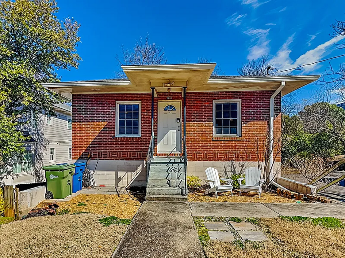 Foto principal - 1469 Pine St NW
