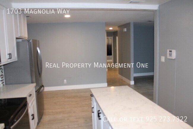 Foto del edificio - 1703 Magnolia Way
