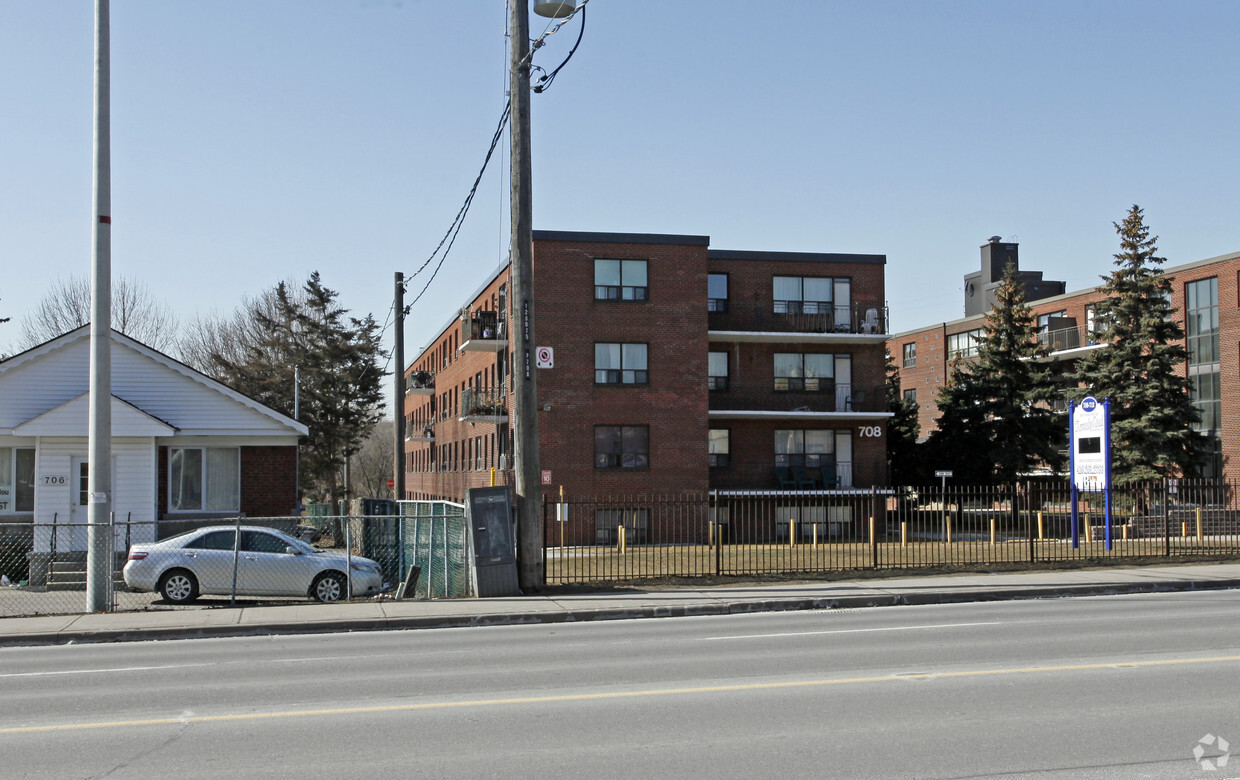 Primary Photo - Kennedy Apartments