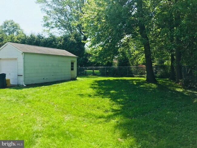 Building Photo - 173 Fieldboro Dr