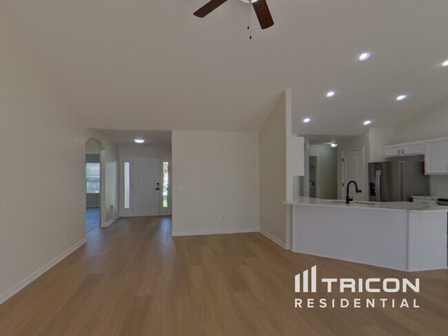 Foto del edificio - 122 Corinth Dr