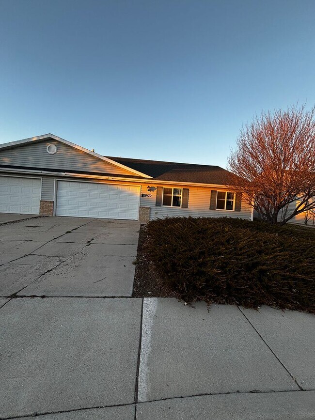 Building Photo - 4170-4172 W 300 N