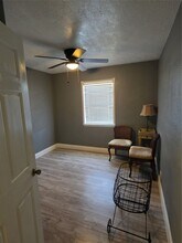 Building Photo - 9330 Chesterfield Dr