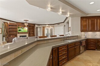 Building Photo - 9101 Alta Dr