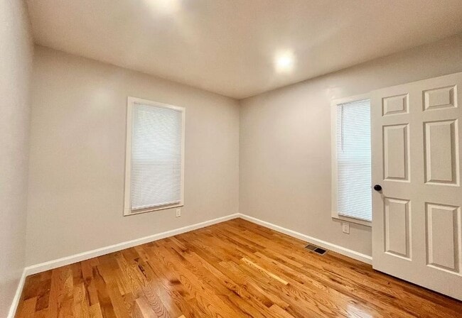 Foto del edificio - 336 E Prospect St