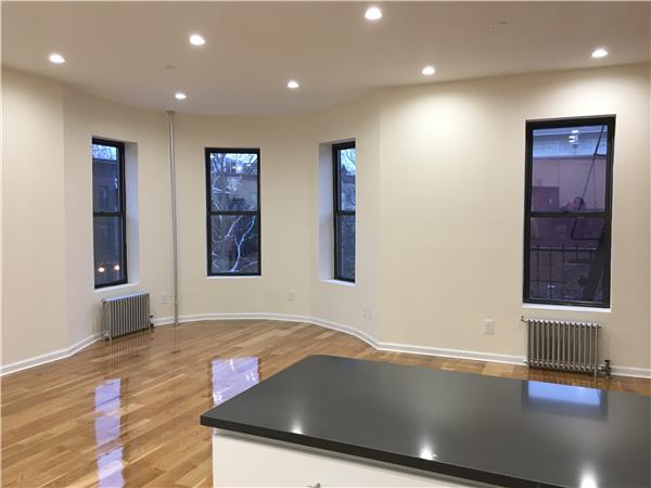 Primary Photo - 272 6th Ave