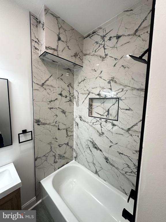 Foto del edificio - 1229 W Somerset St