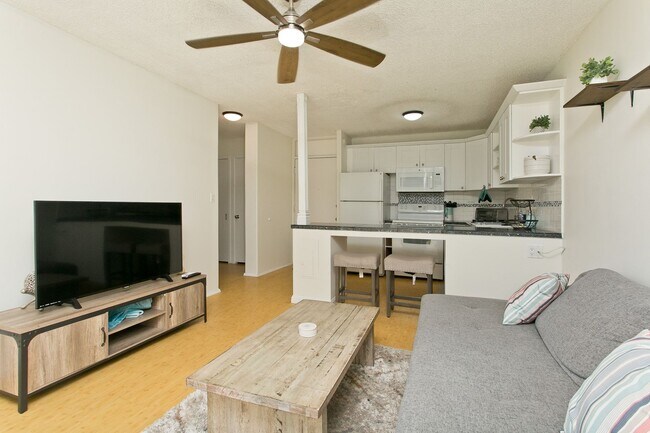 Building Photo - UPDATED PRICE $1,900 Alohalani Tropicana #...