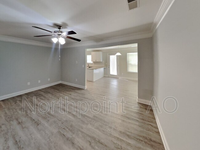 Foto del edificio - 5291 Hanover St