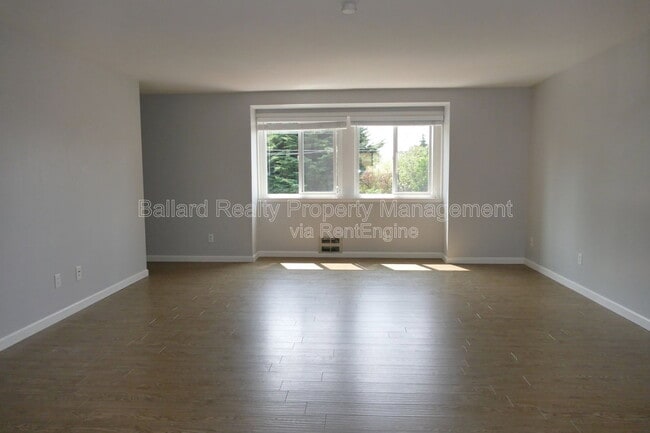 Building Photo - 1476 NW 70th St