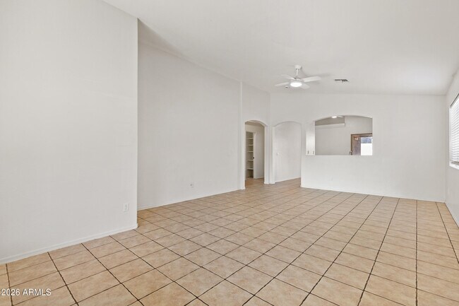 Building Photo - 10054 E Crescent Ave