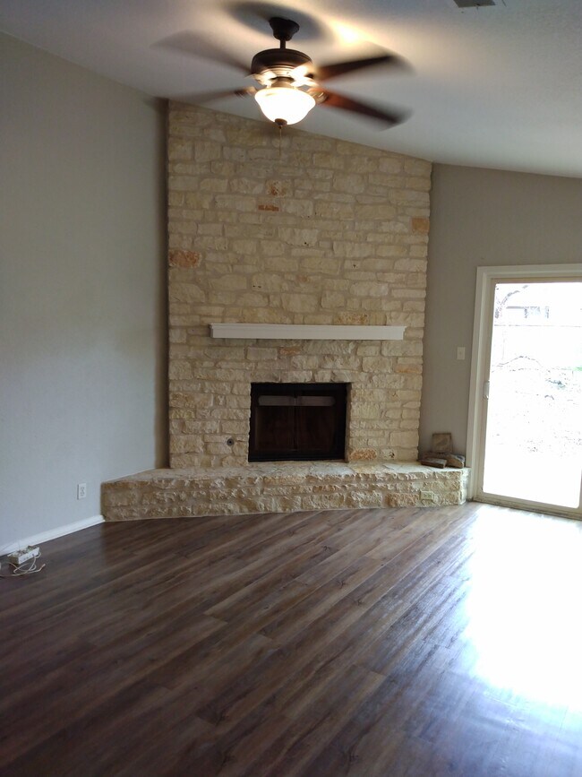 Foto del edificio - 1808 Goodson Ln