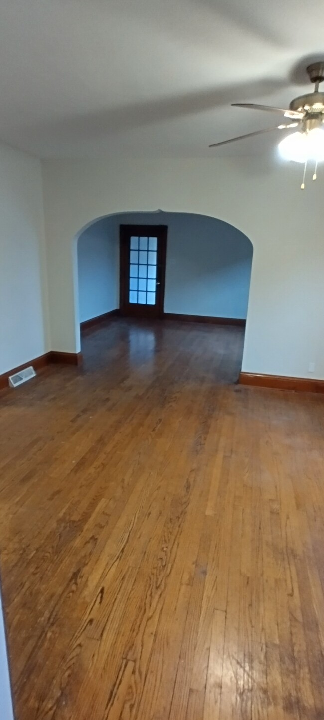 Diningroom - 4916 23rd Ave