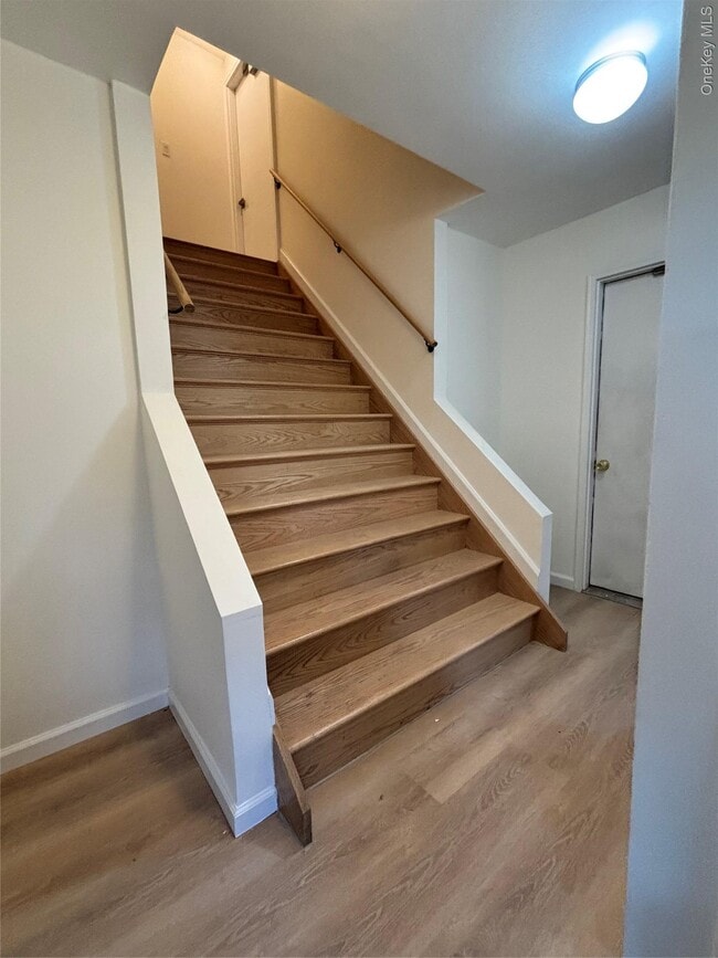 Building Photo - 30 Davis St