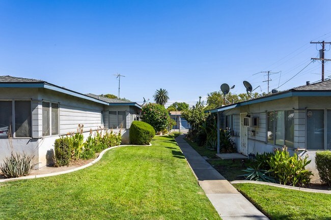 Building Photo - Vine Avenue Apartments