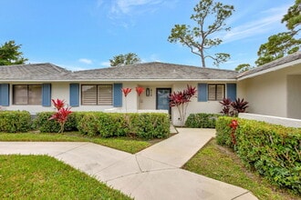 Building Photo - 515 Club Dr